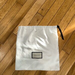 Gucci dust bag